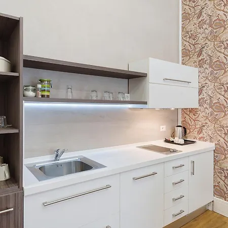 Duomo Deluxe And Bed & Breakfast 3*