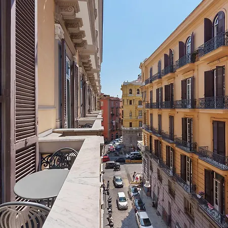 Duomo Deluxe And 3* Napoli